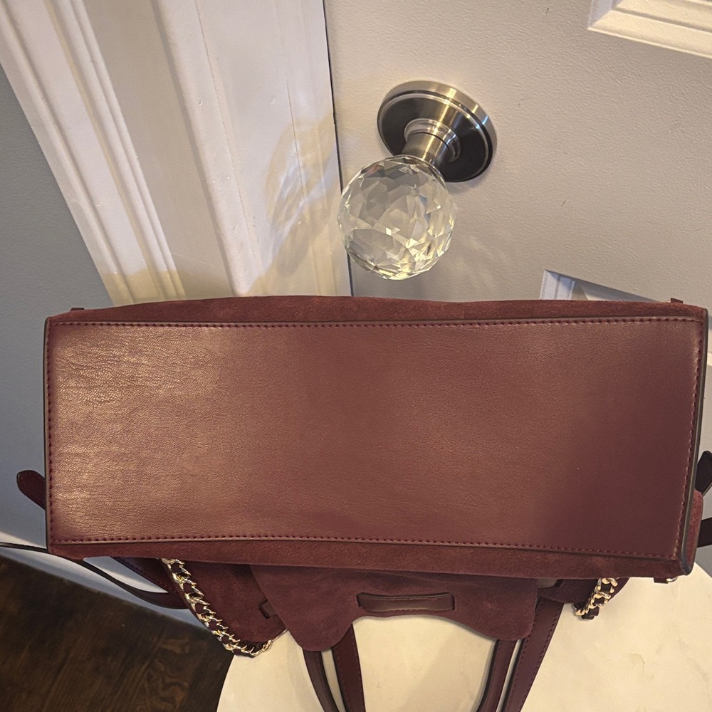 Michael Kors Burgundy Suede Shoulder Bag with Gold Chain - Picture 5 of 5
